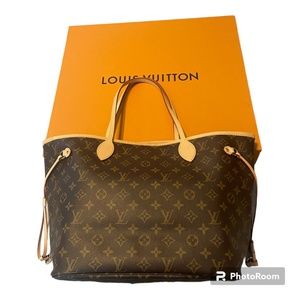 Louis Vuitton Neverfull MM tote